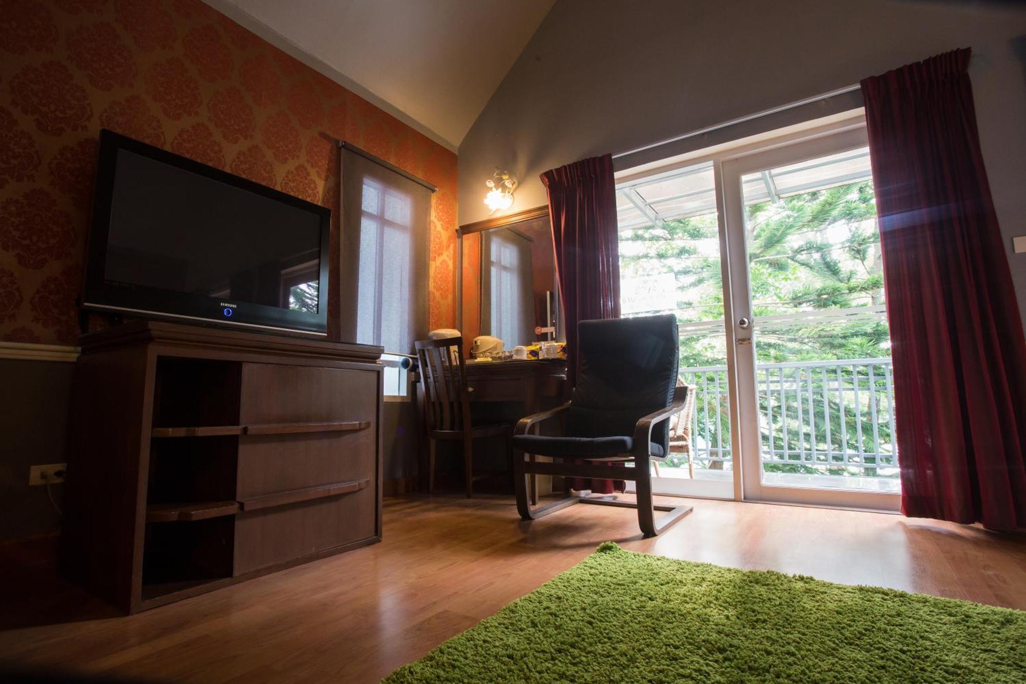 Brookside Valley Resort Rayong Room photo